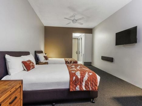 Mercure Kakadu Crocodile