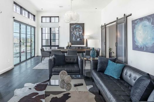 121 Hotel by AvantStay