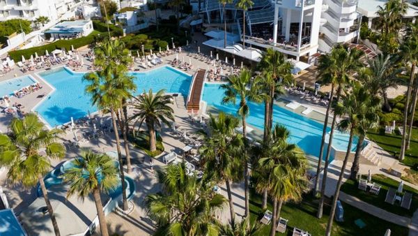 Leonardo Plaza Cypria Maris Beach Hotel & Spa