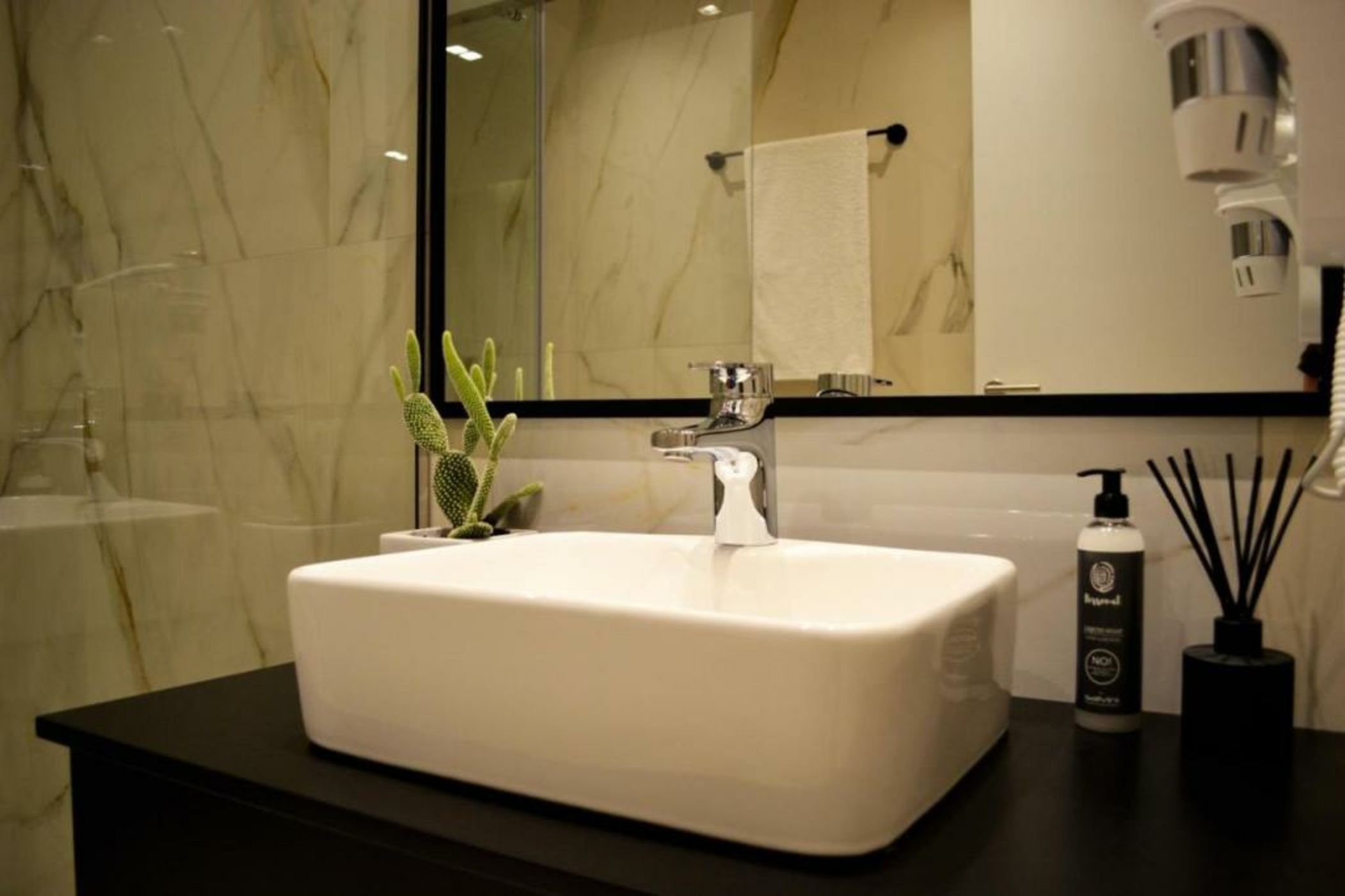 ArtNest Boutique Hotel & Suites