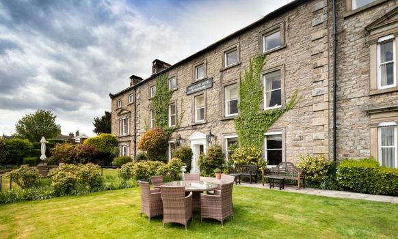 The Burgoyne - Stunning Hotel with Amazing Views and Impeccable Service