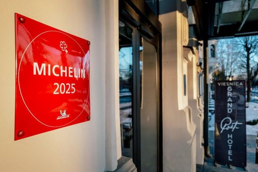 Grand Poet Hotel and SPA by Semarah