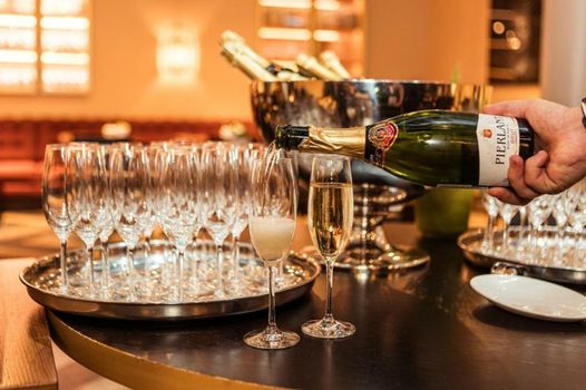 Grand Poet Hotel and SPA by Semarah