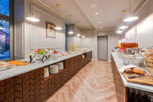 Grand Poet Hotel and SPA by Semarah