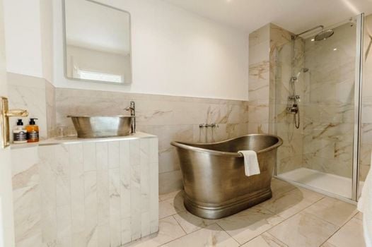 The Coed-Y-Mwstwr Hotel