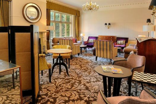 The Crown Manor House Hotel