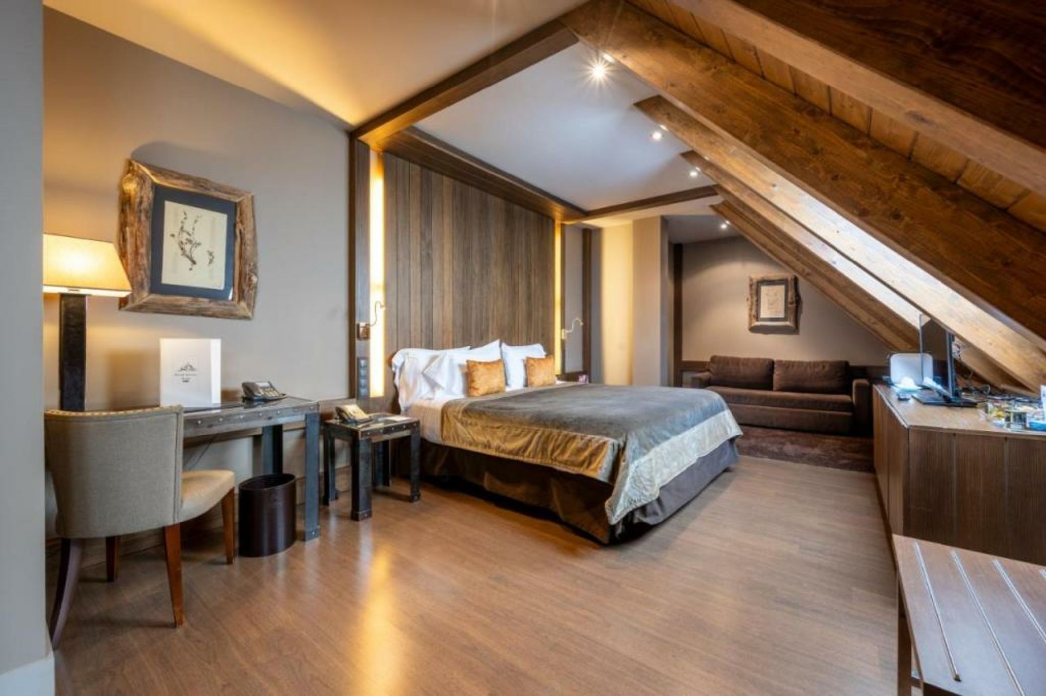 Hotel Val de Neu G.L.