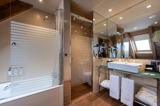 Hotel Val de Neu G.L.