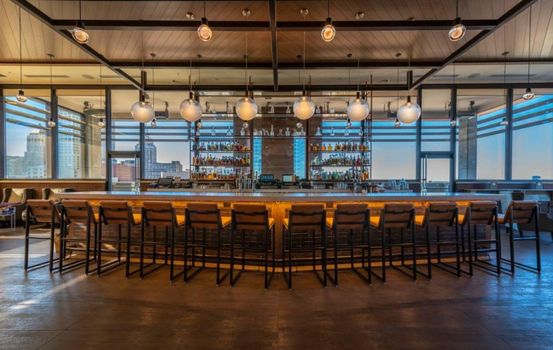 Hotel Indigo Tulsa DWTN/Entertainment Area