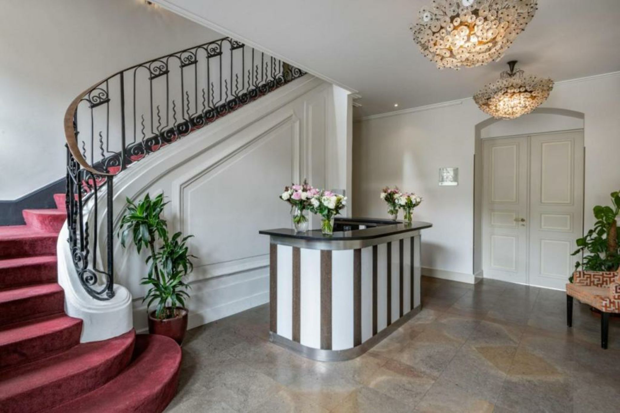 Hôtel Résidence Parc des Eaux Vives