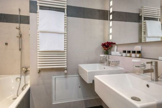 Hôtel Résidence Parc des Eaux Vives