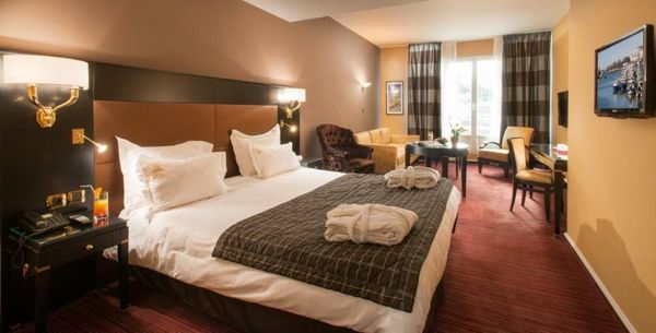 Hotel De La Matelote