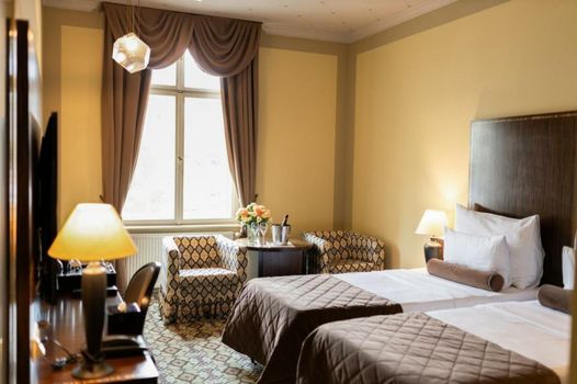 Grandezza Hotel Luxury Palace