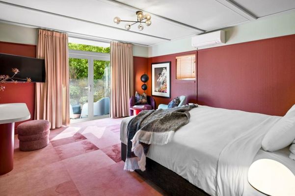 The Central Hotel Queenstown, A Naumi Chapter