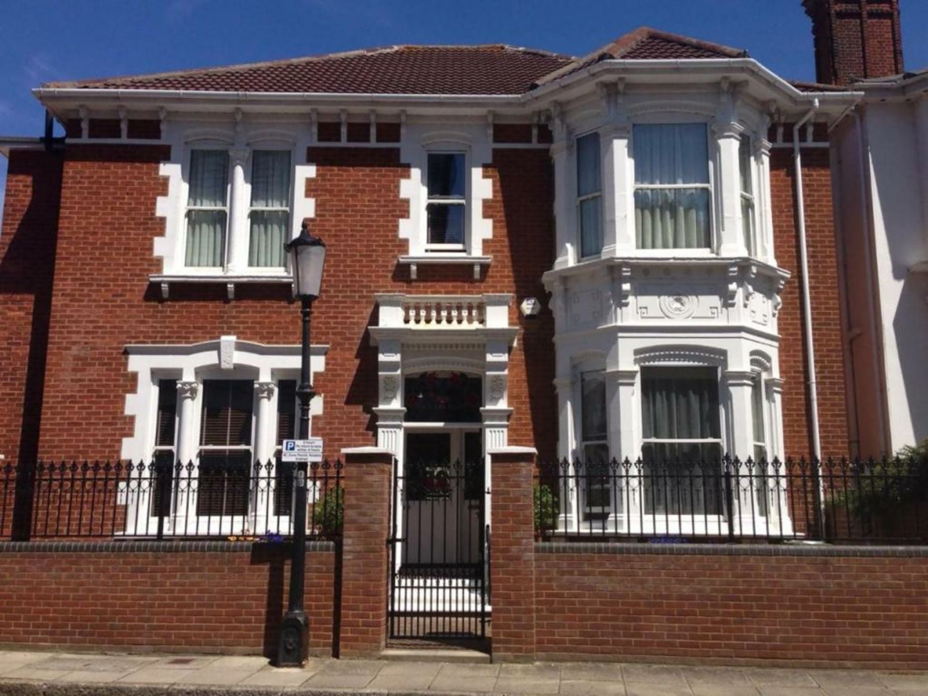 The Clarence Boutique Rooms