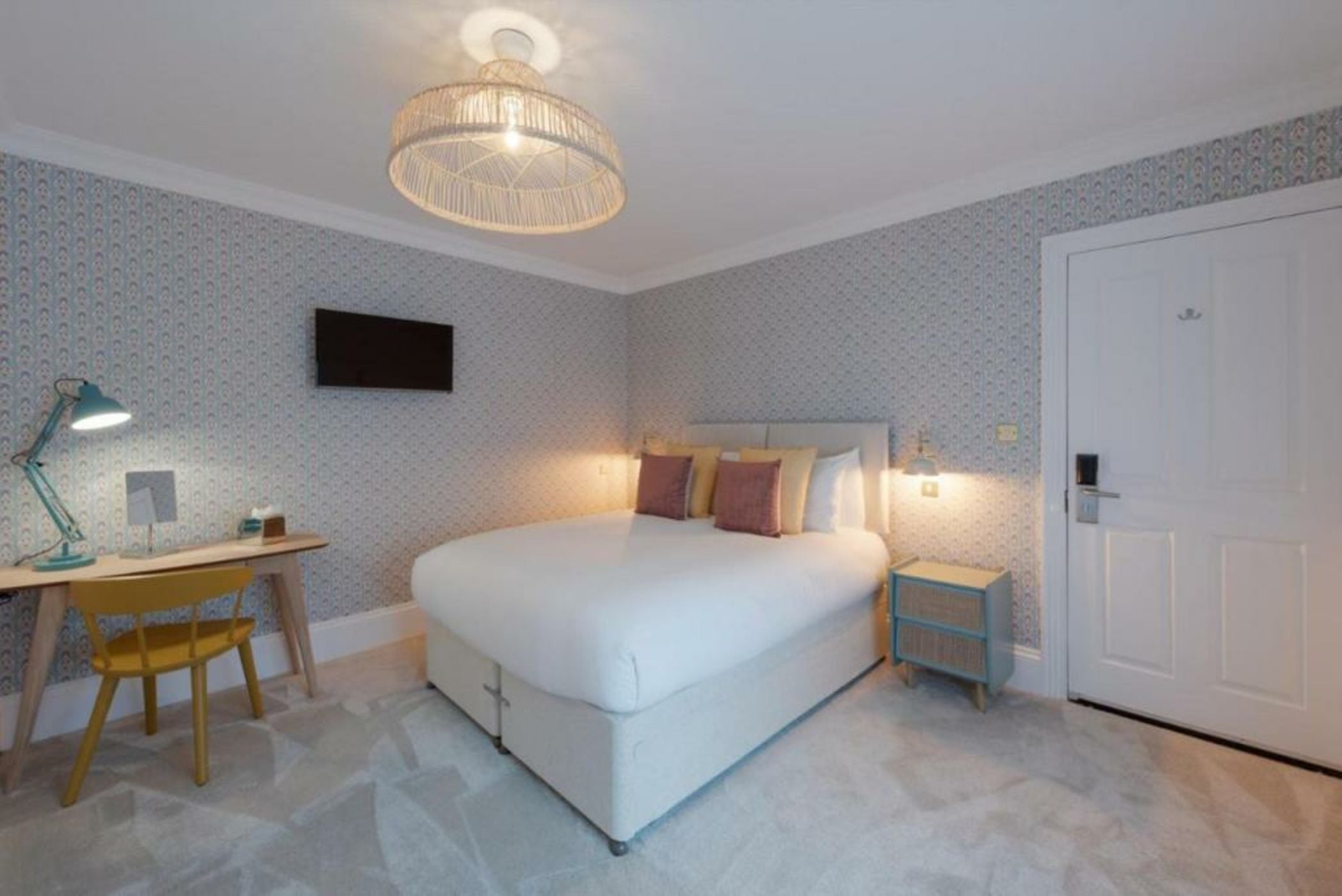 The Clarence Boutique Rooms