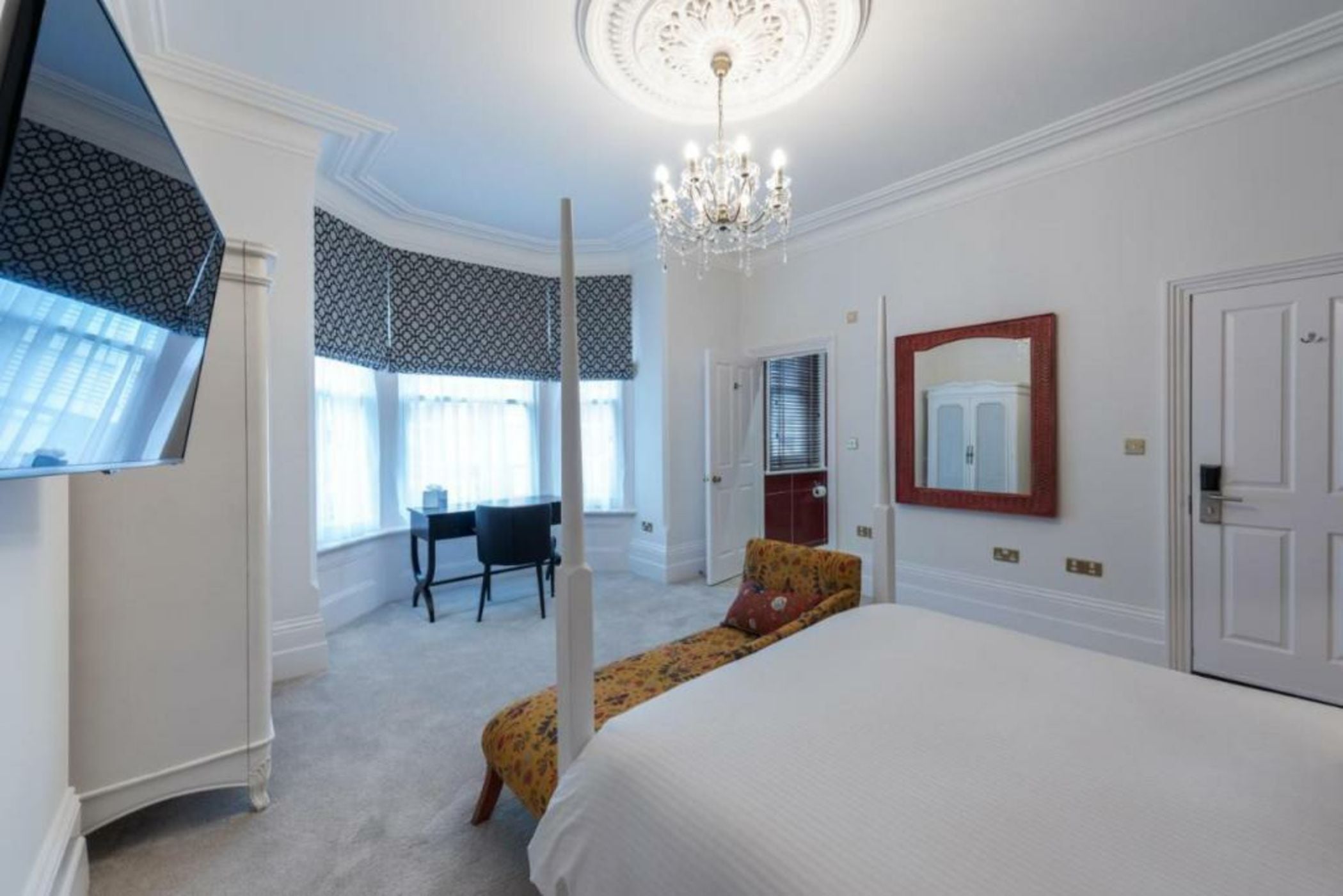 The Clarence Boutique Rooms