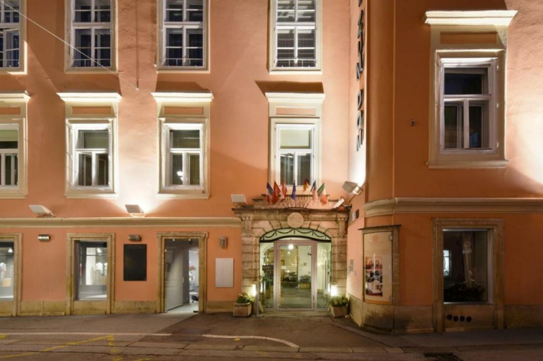 Boutique Hotel Dom - Rooms & Suites