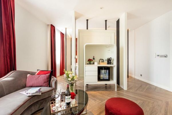 La Seine Boutique Hotel