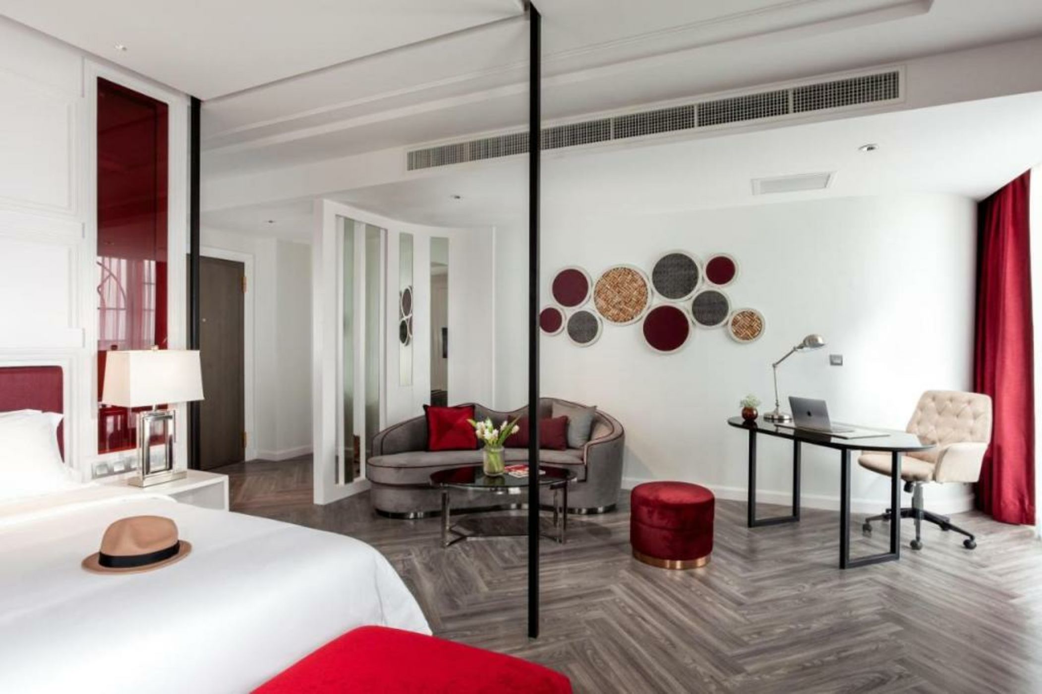 La Seine Boutique Hotel