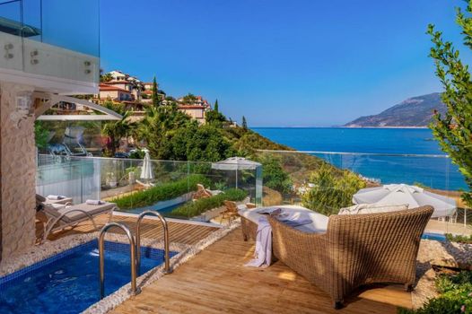 Peninsula Gardens Hotel