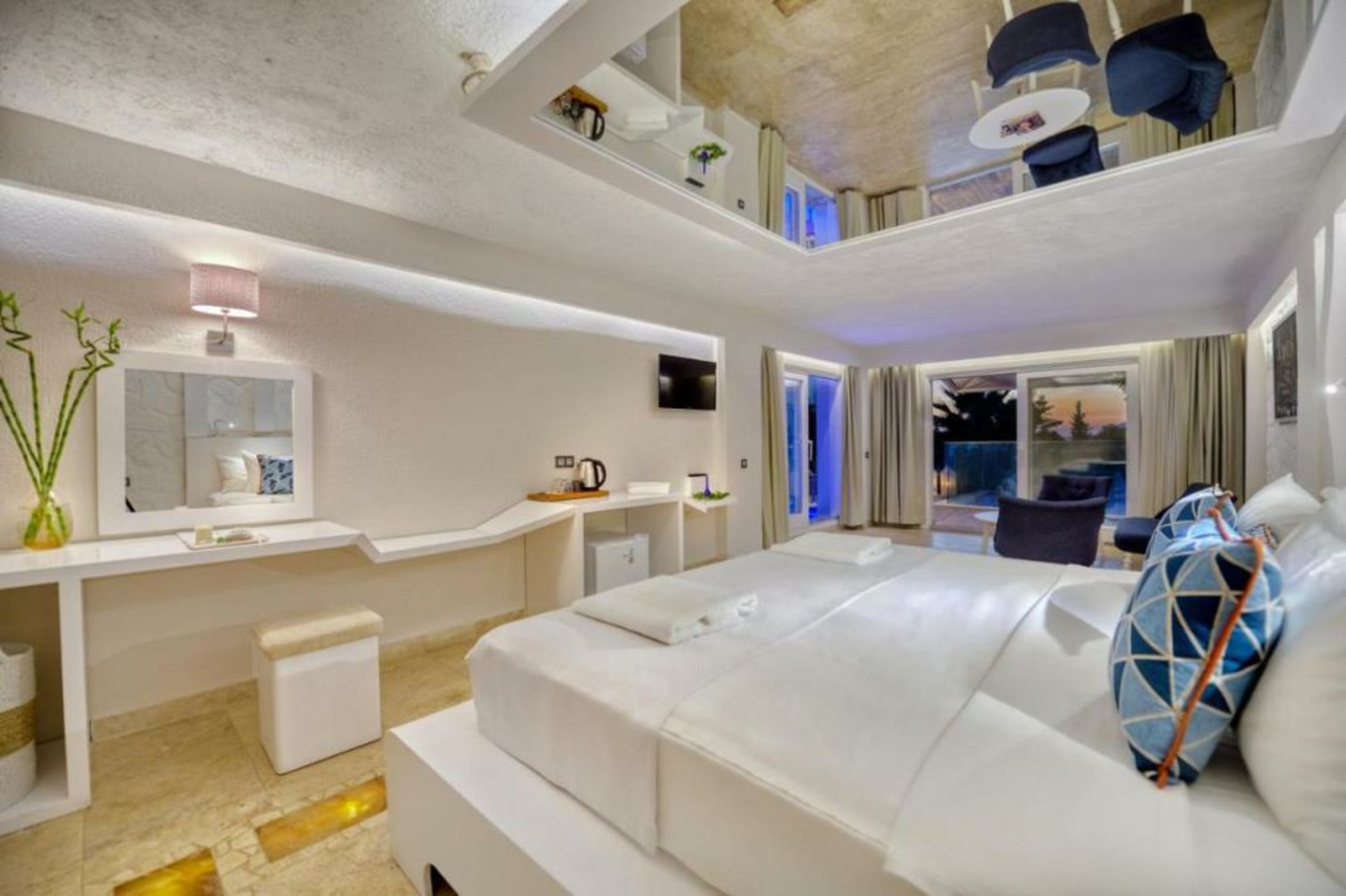 Peninsula Gardens Hotel