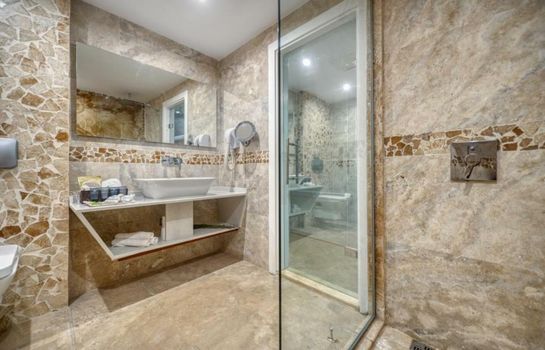 Peninsula Gardens Hotel