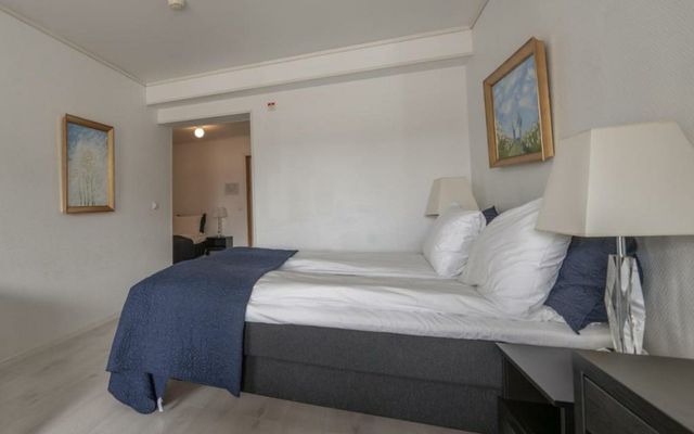 Sunde Fjord Hotel, free and easy parking