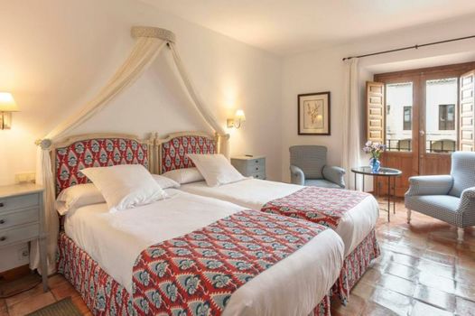 Hotel Puerta de la Luna