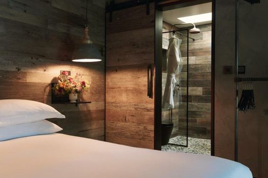 Fermain Valley Hotel