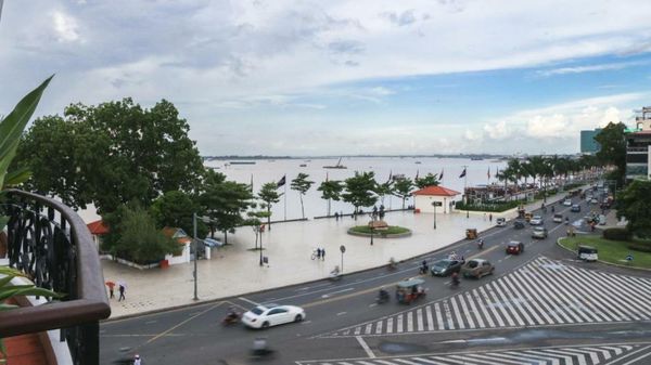 Amanjaya Pancam Suites Hotel