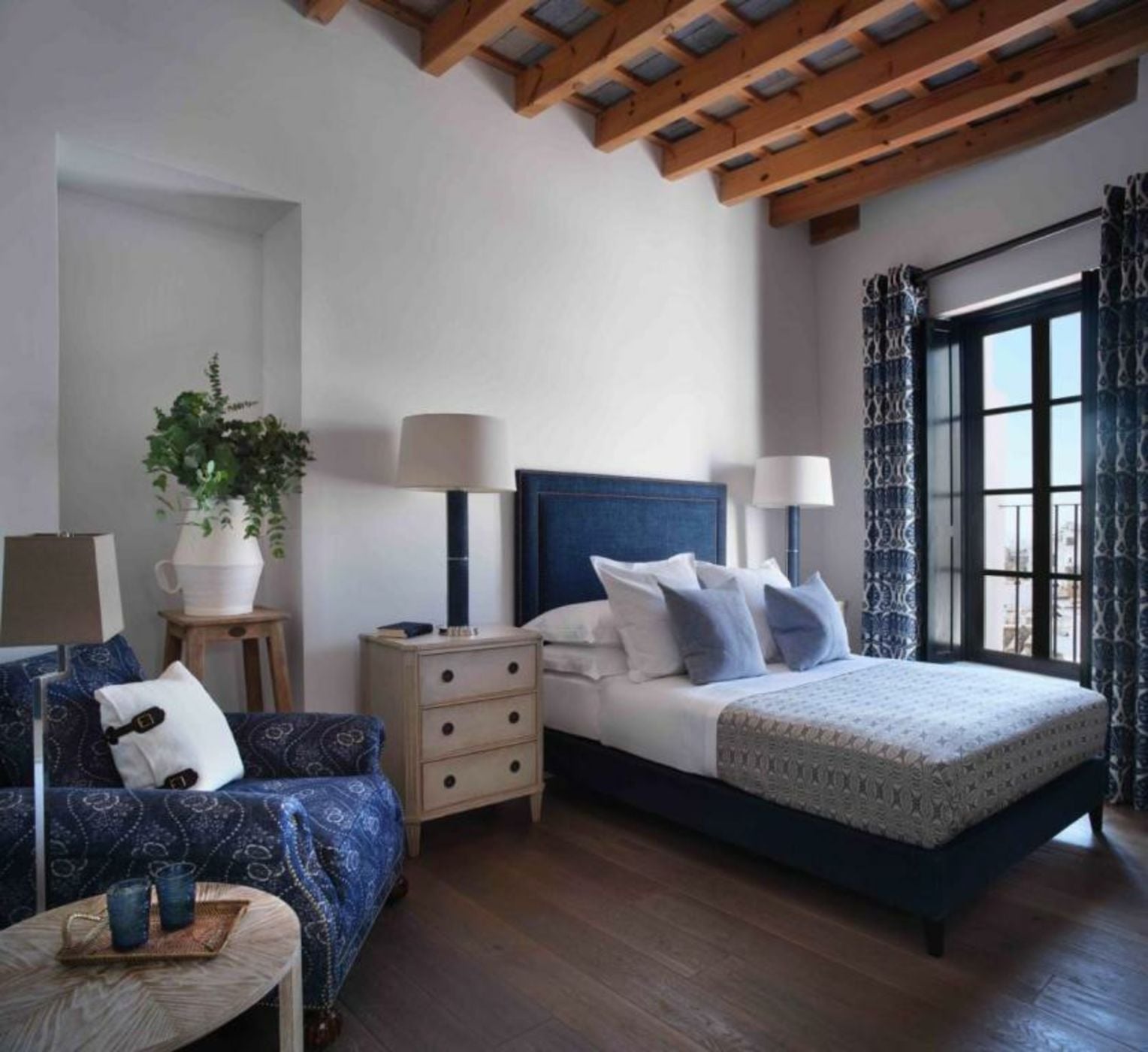 Hotel Plaza 18 - Grupo Califa