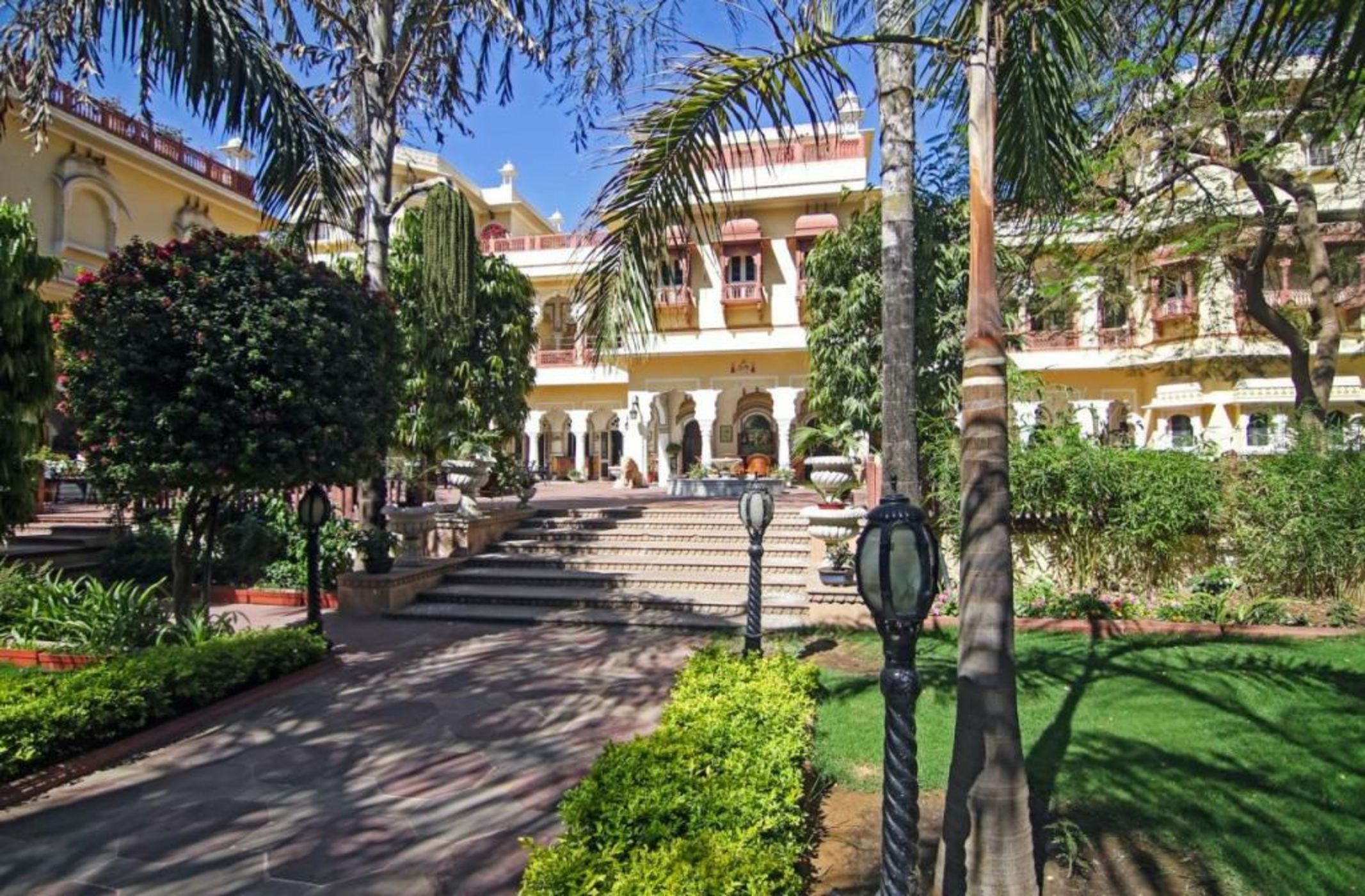 Alsisar Haveli - Heritage Hotel