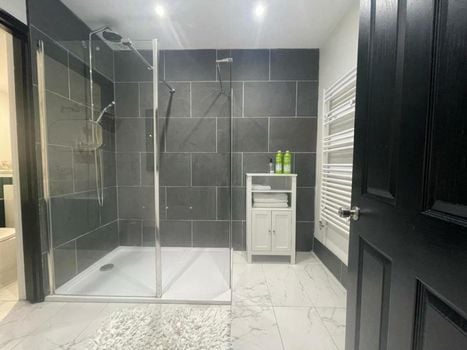 Windfalls Boutique Hotel