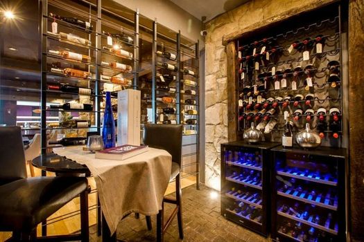 Cacique Inacayal Lake Hotel & Spa