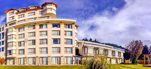 Cacique Inacayal Lake Hotel & Spa