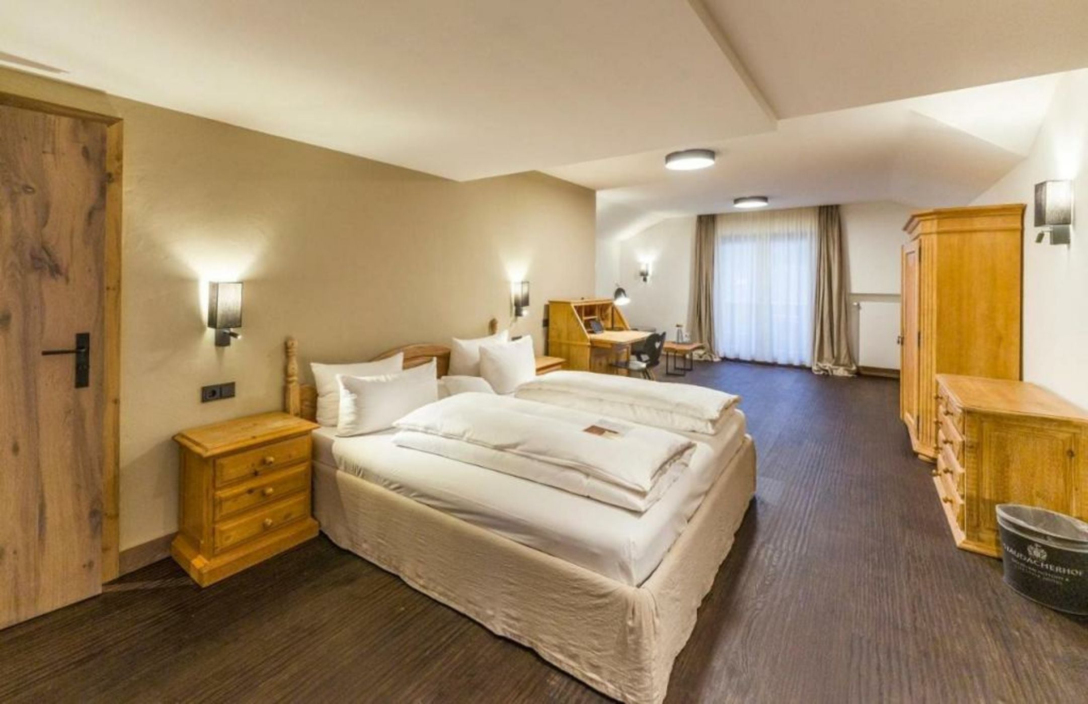 Staudacherhof in Garmisch-Partenkirchen I Blick aufs Zugspitzmassiv I einzigartige Bayurvida Küche