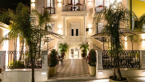 Art Gallery Boutique Hotel