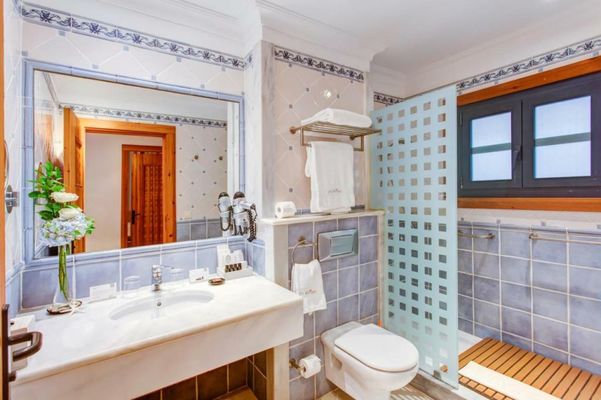 Princesa Yaiza Suite Hotel Resort