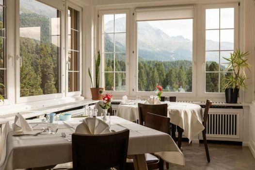 Hotel Chesa Spuondas