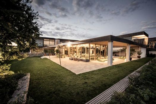 MALAT Weingut und Hotel