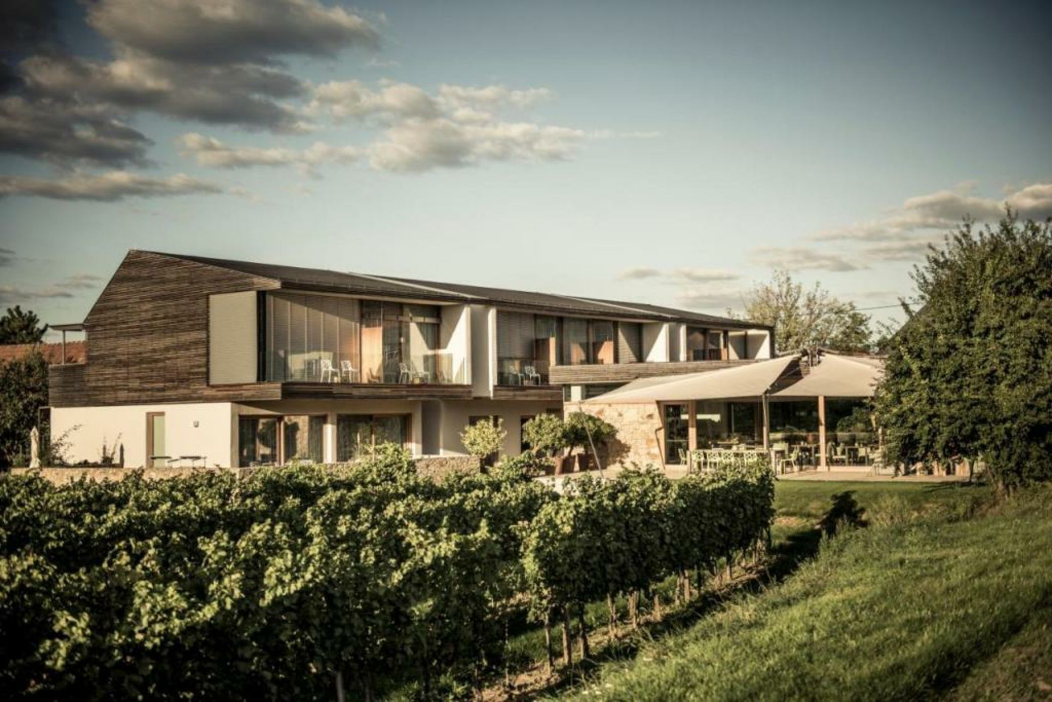 MALAT Weingut und Hotel