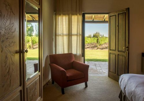 Postales by DOT Boutique