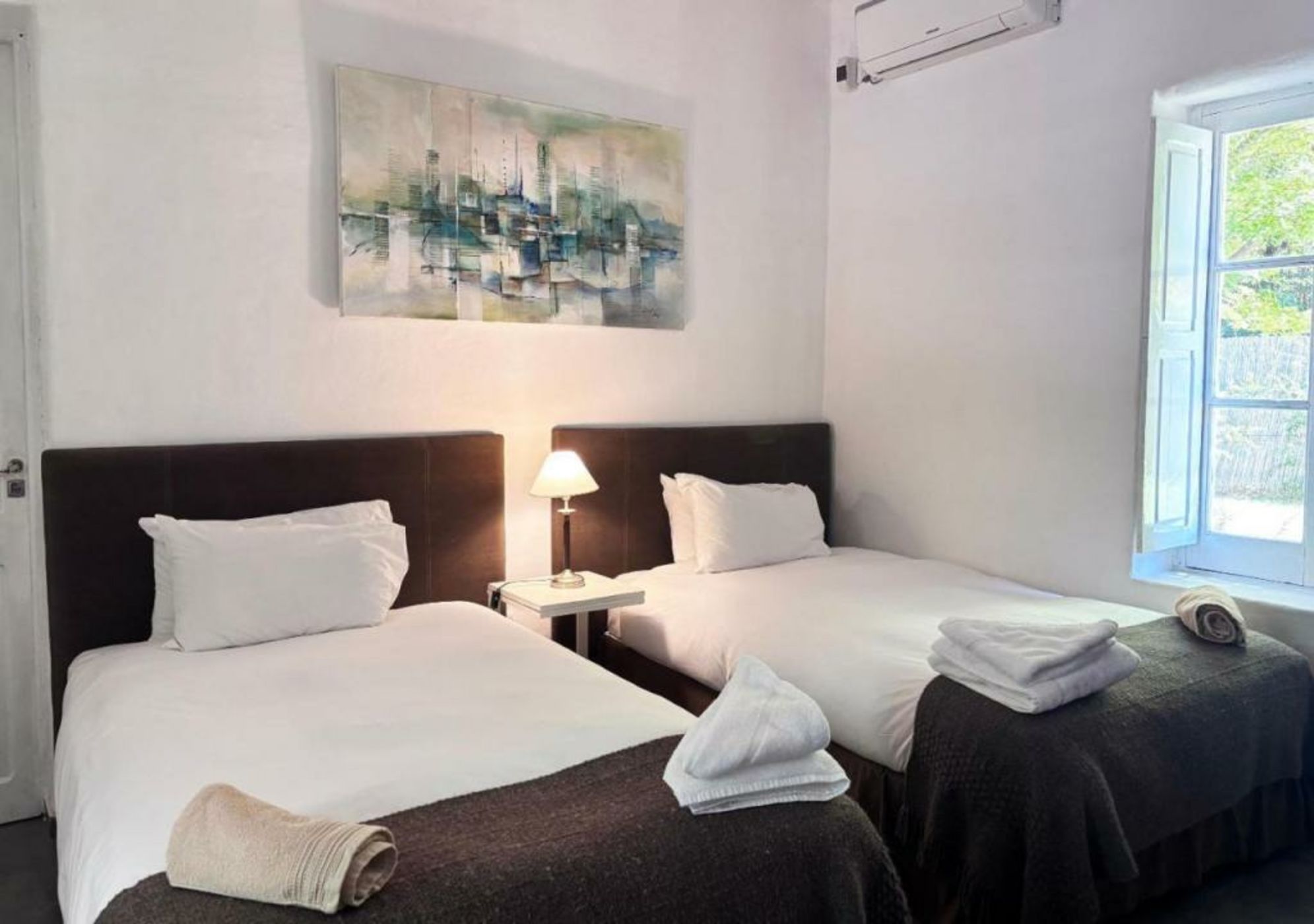 Postales by DOT Boutique