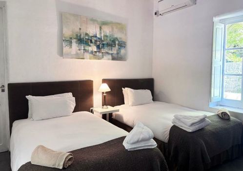 Postales by DOT Boutique