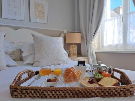 Hôtel Traiteur Les Ormes, The Originals Relais