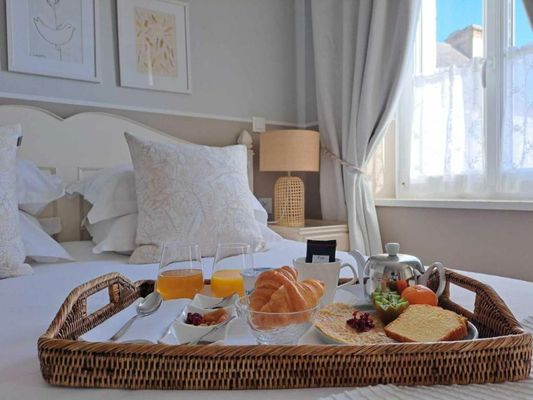 Hôtel Traiteur Les Ormes, The Originals Relais