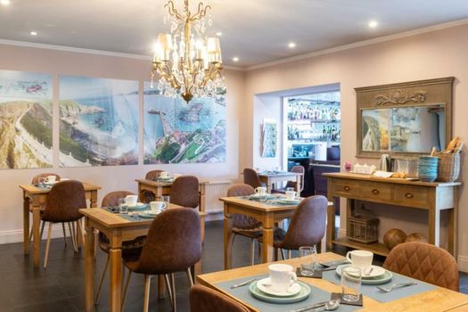 Hôtel Traiteur Les Ormes, The Originals Relais