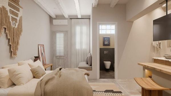 F Fine Suites - Adults Only