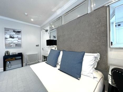 Tavistock House Hotel